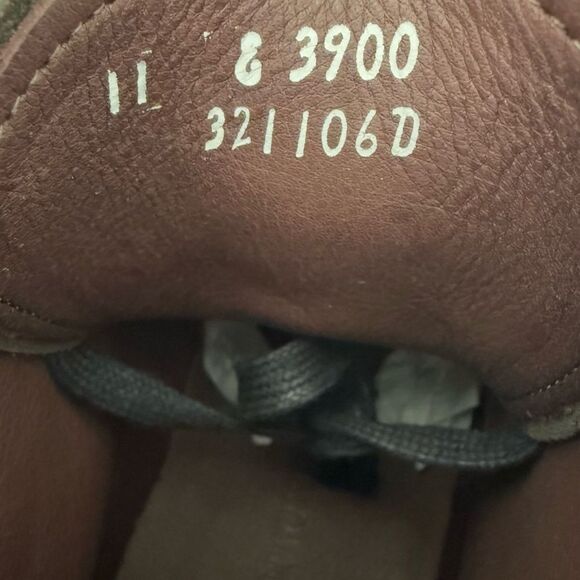 Allen Edmonds Higgins Mill Weatherproof Boot with Lug Sole Black Size 11 E - Picture 12 of 16